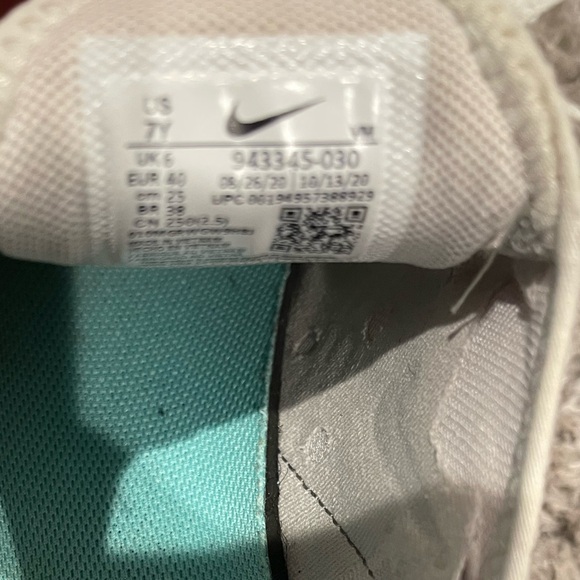 Nike Air 270c size 7y MAKE AN OFFER - Picture 7 of 9